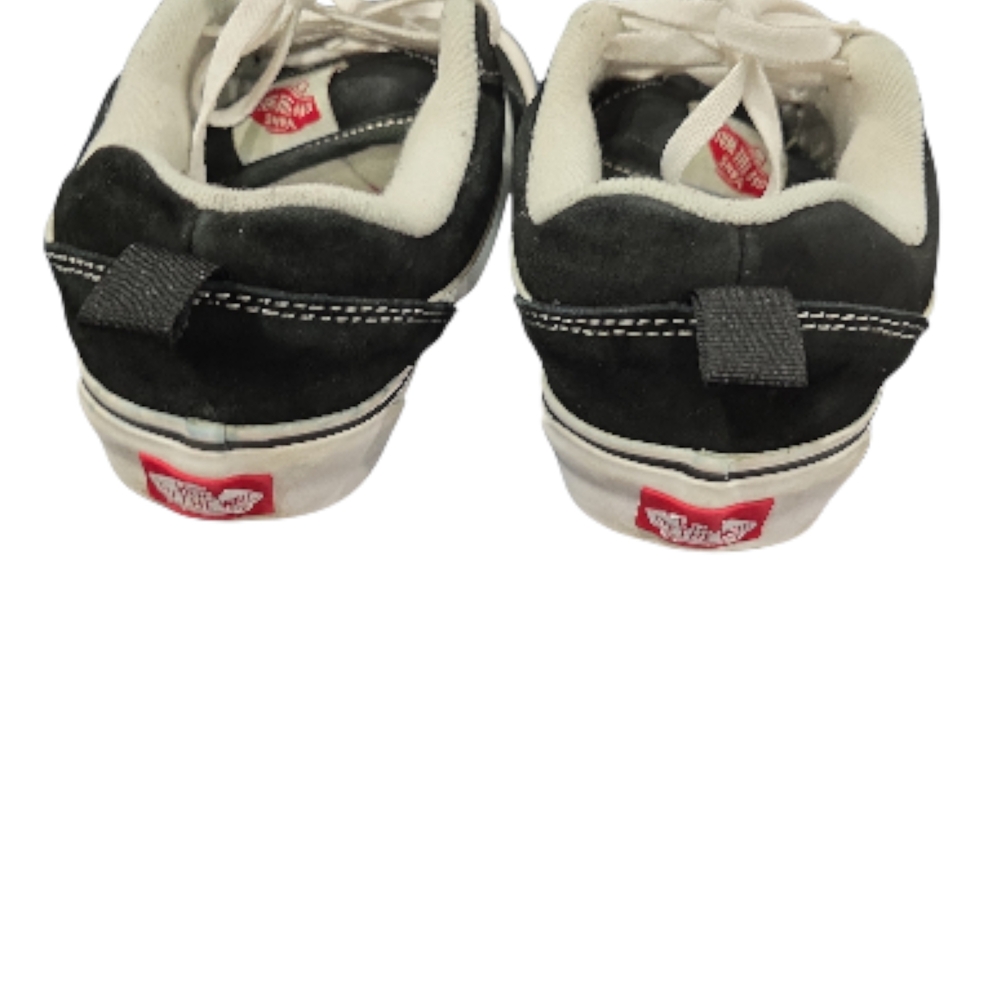 Classic Black and White Women's Size 8.5 Men Size 7 Sneakers - Picture 4 of 7